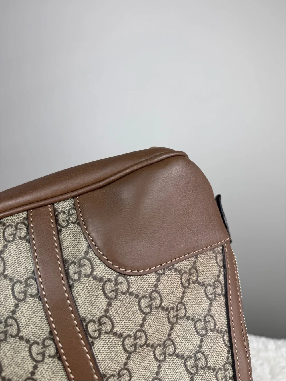 Gucci alma BB Brown GG Supreme Dome Satchel